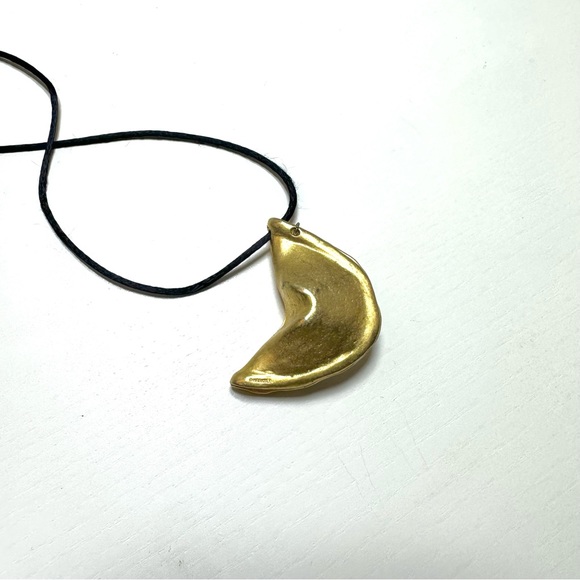 Miriam Haskell Fortune Cookie Pendant - Picture 6 of 6